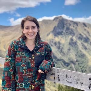 Meet your Posher, Julia